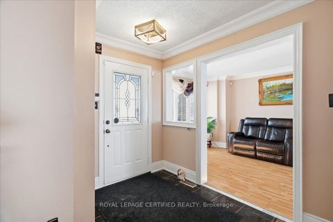 Photo 5 at 154 Country Lane, Painswick South, Barrie