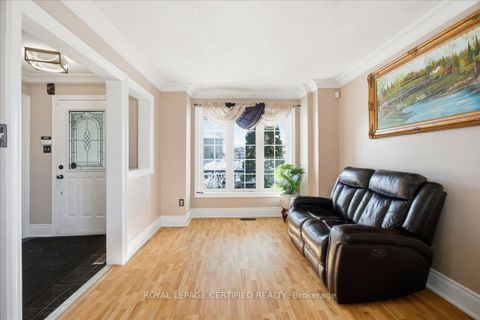 Photo 6 at 154 Country Lane, Painswick South, Barrie