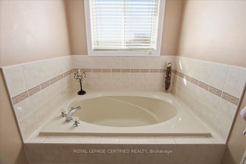 Photo 28 at 154 Country Lane, Painswick South, Barrie