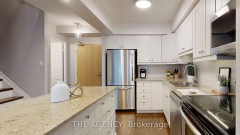 Photo 9 at 119 - 60 Southport Street N, Swansea, Toronto