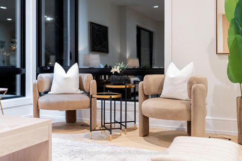 Photo 7 at 33 Twelfth Street, New Toronto, Toronto