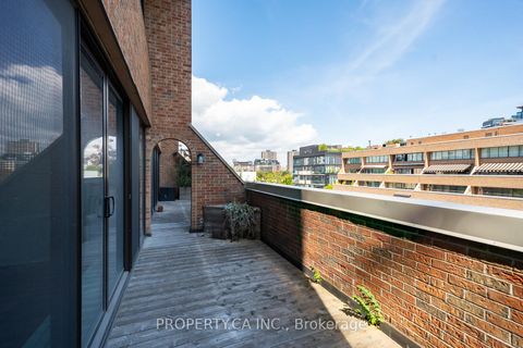 Photo 11 at 606 - 55a Avenue Road, Annex, Toronto