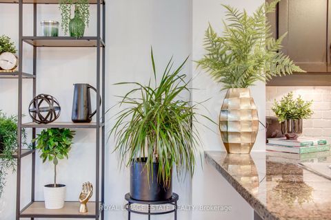 Photo 4 at 213 - 7363 Kennedy Road, Milliken Mills East, Markham