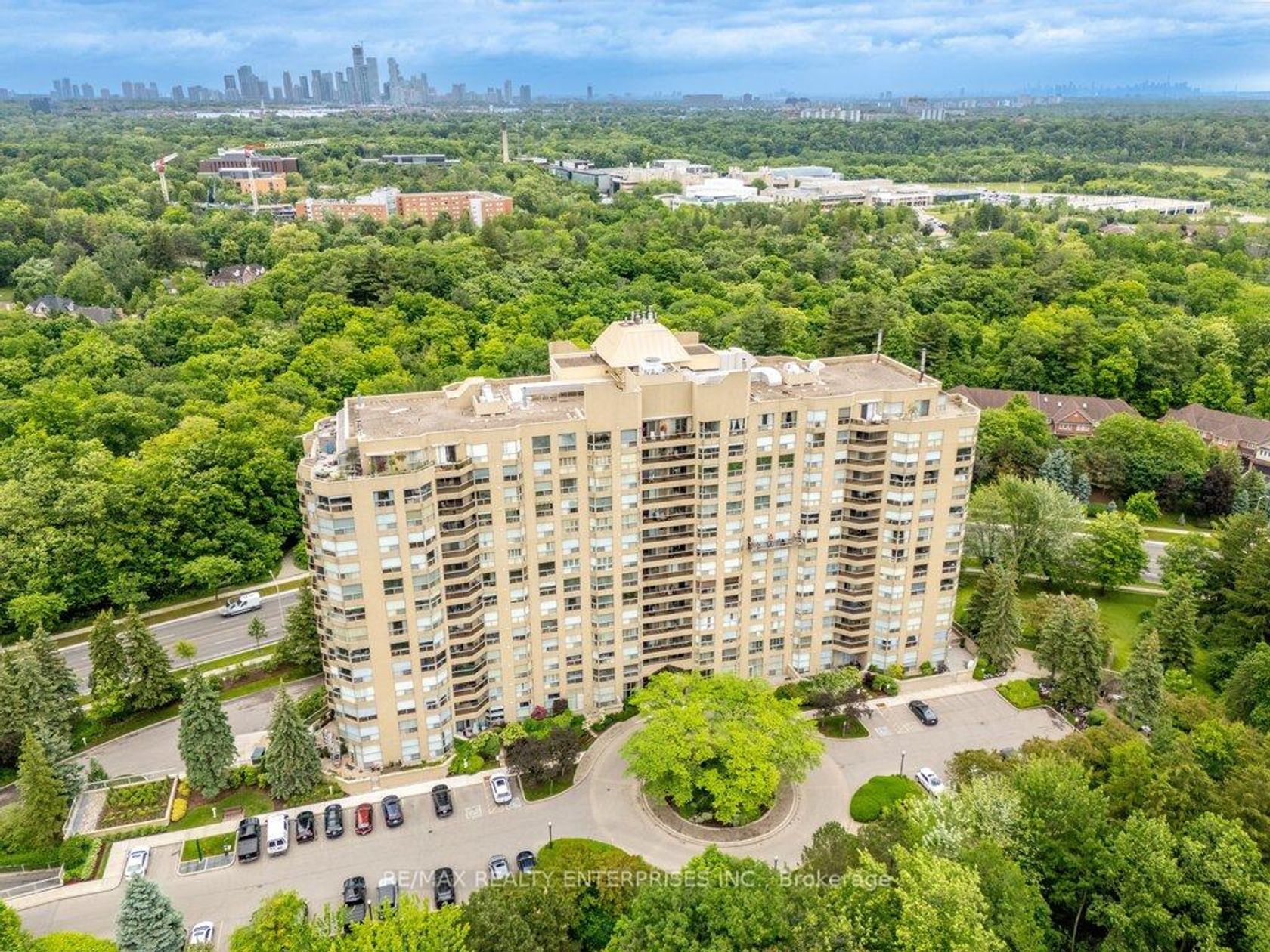 211 - 1800 The Collegeway, Erin Mills, Mississauga 