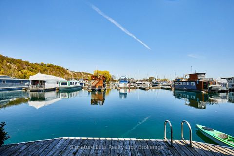 Photo 7 at 14 - 7 Brimley Road S, Cliffcrest, Toronto