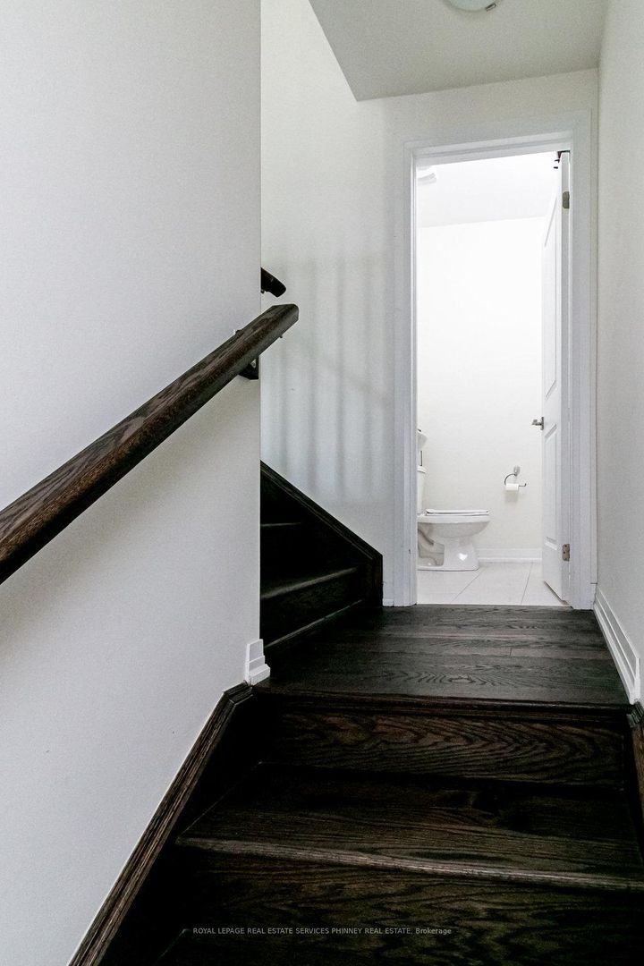 Photo 3 at 124 Stork Street, GO Glenorchy, Oakville