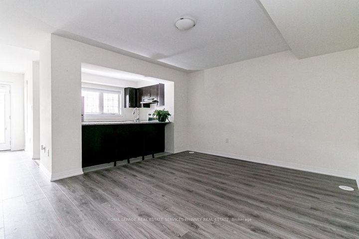 Photo 6 at 124 Stork Street, GO Glenorchy, Oakville