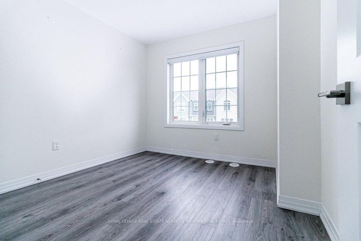 Photo 22 at 124 Stork Street, GO Glenorchy, Oakville