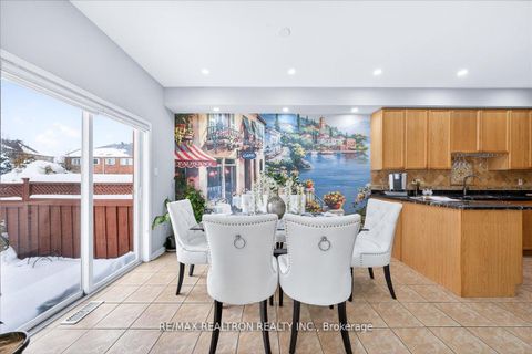 Photo 15 at 209 Old Colony Road, Oak Ridges Lake Wilcox, Richmond Hill