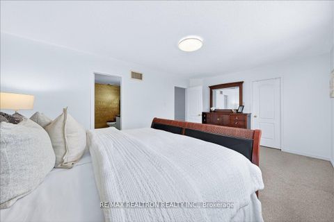 Photo 28 at 209 Old Colony Road, Oak Ridges Lake Wilcox, Richmond Hill