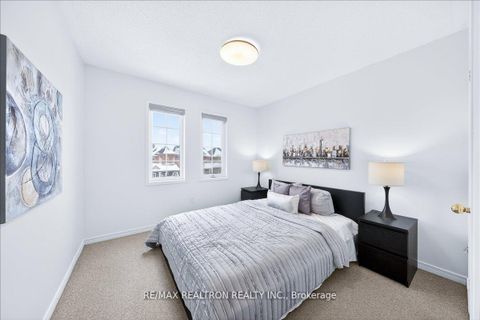 Photo 33 at 209 Old Colony Road, Oak Ridges Lake Wilcox, Richmond Hill