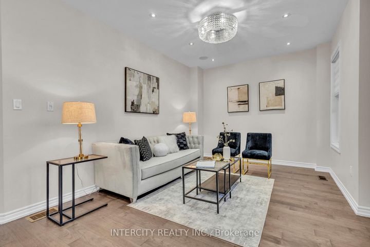 Photo 10 at 45 Roulette Crescent, Bram West, Brampton