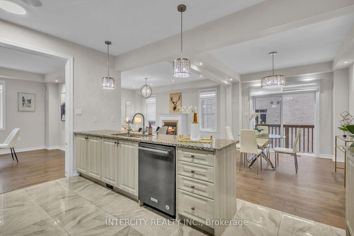 Photo 18 at 45 Roulette Crescent, Bram West, Brampton