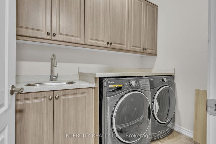 Photo 19 at 45 Roulette Crescent, Bram West, Brampton