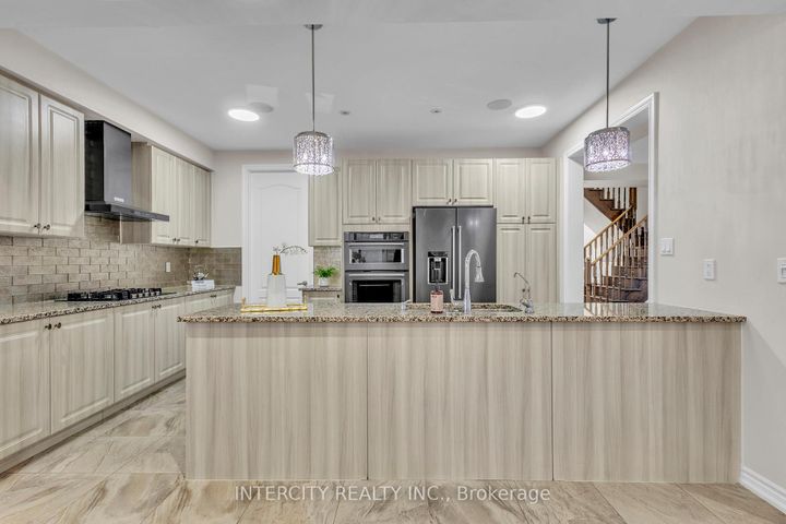 Photo 22 at 45 Roulette Crescent, Bram West, Brampton