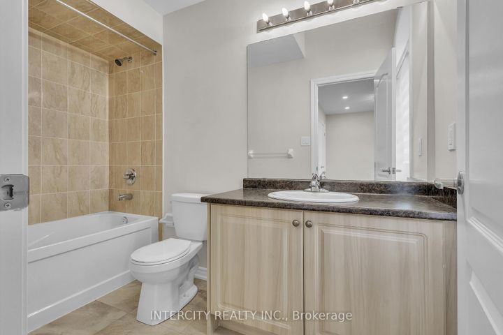 Photo 38 at 45 Roulette Crescent, Bram West, Brampton