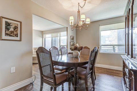 Photo 7 at 308 - 155 Main Street, London, Newmarket