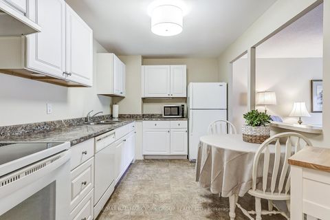 Photo 8 at 308 - 155 Main Street, London, Newmarket