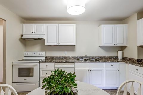 Photo 9 at 308 - 155 Main Street, London, Newmarket