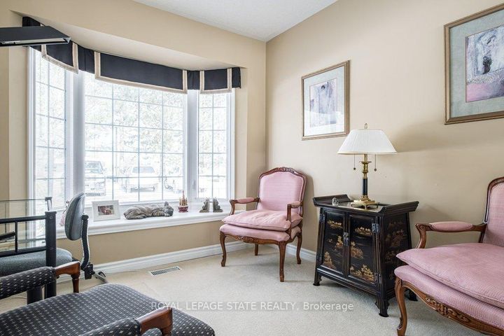 Photo 3 at 28 - 20 Meadowlands Boulevard, Meadowlands, Hamilton