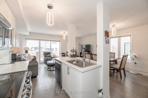 Photo 8 at 30 Caspian Square, Bowmanville, Clarington