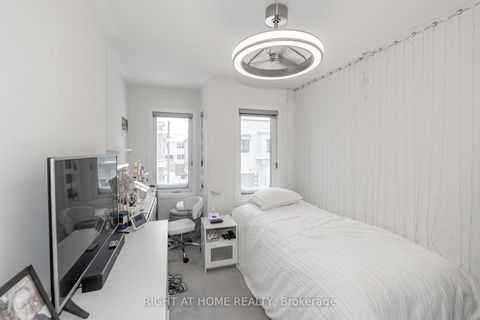 Photo 16 at 30 Caspian Square, Bowmanville, Clarington