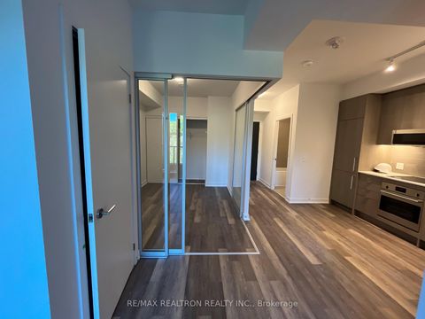 Photo 16 at 401 - 250 Lawrence Avenue W, Lawrence Park North, Toronto