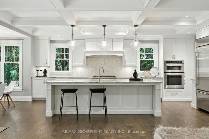 Photo 14 at 391 Patricia Drive, Bayview, Burlington