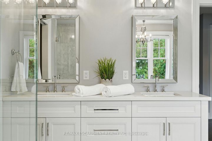 Photo 26 at 391 Patricia Drive, Bayview, Burlington