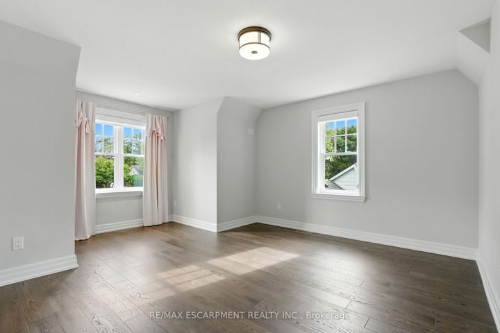 Photo 31 at 391 Patricia Drive, Bayview, Burlington