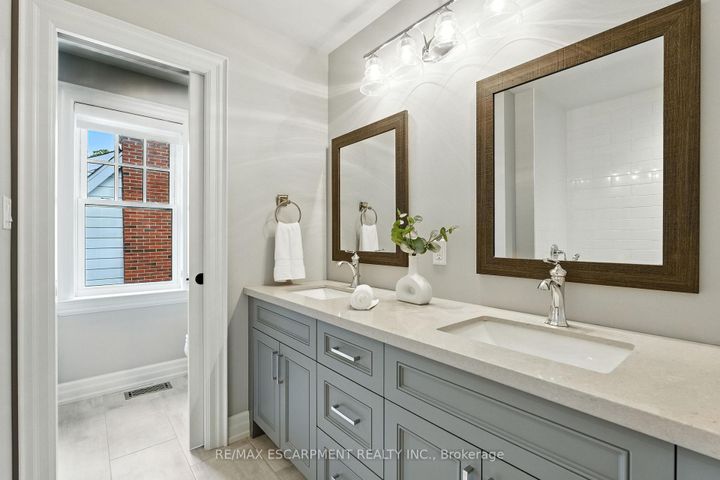 Photo 34 at 391 Patricia Drive, Bayview, Burlington