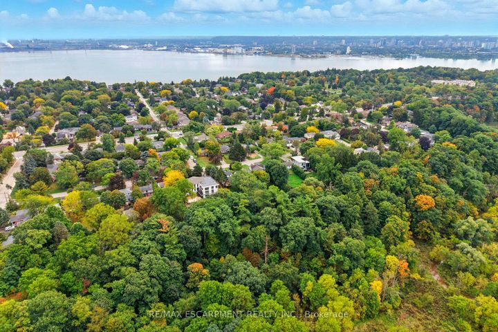 Photo 49 at 391 Patricia Drive, Bayview, Burlington