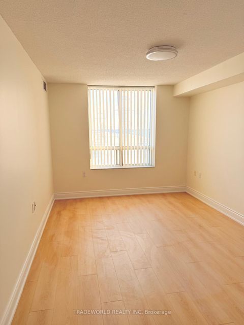 Photo 9 at 608 - 3088 Kennedy Road, Steeles, Toronto