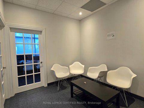 Photo 4 at 613 - 4789 Yonge Street, Willowdale East, Toronto