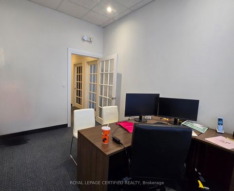 Photo 7 at 613 - 4789 Yonge Street, Willowdale East, Toronto