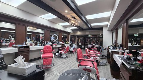 Photo 28 at 543A College Street, Bellwoods, Toronto