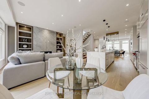 Photo 7 at 102 Parklea Drive, Leaside, Toronto