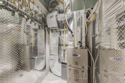 Photo 44 at 102 Parklea Drive, Leaside, Toronto