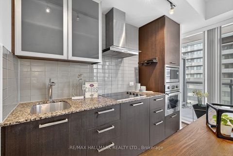 Photo 13 at 2301 - 14 York Street, Waterfront Communities C1, Toronto