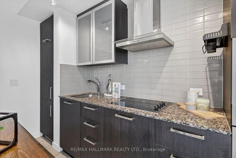 Photo 16 at 2301 - 14 York Street, Waterfront Communities C1, Toronto