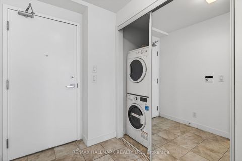 Photo 32 at 2301 - 14 York Street, Waterfront Communities C1, Toronto