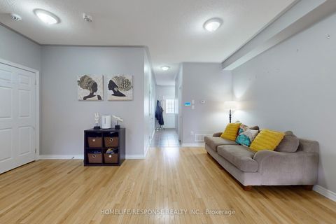 Photo 10 at 846 Groveland Avenue, Taunton, Oshawa