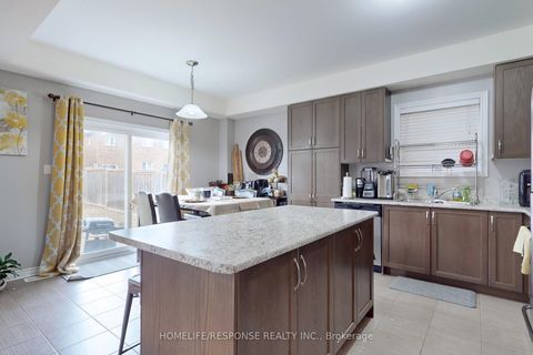 Photo 15 at 846 Groveland Avenue, Taunton, Oshawa