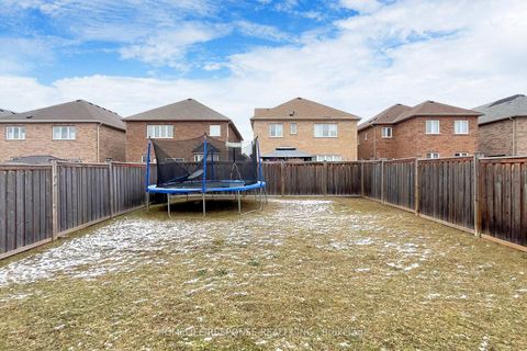 Photo 46 at 846 Groveland Avenue, Taunton, Oshawa