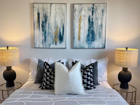 Photo 1 at 5159 Sunray Drive, Hurontario, Mississauga