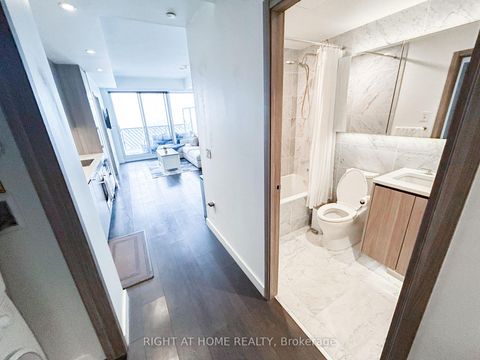 Photo 5 at 1703 - 85 McMahon Drive, Bayview Village, Toronto