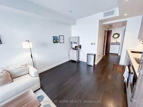 Photo 10 at 1703 - 85 McMahon Drive, Bayview Village, Toronto
