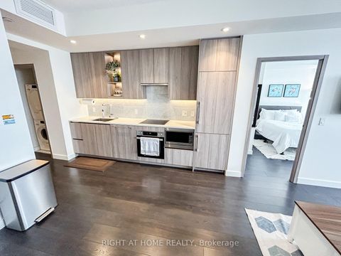 Photo 11 at 1703 - 85 McMahon Drive, Bayview Village, Toronto