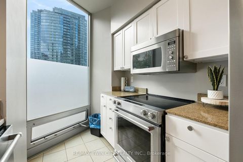 Photo 15 at 201 - 81 Navy Wharf Court, Waterfront Communities C1, Toronto