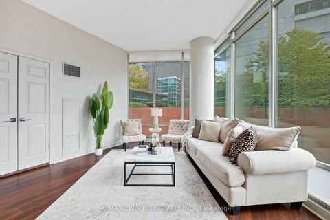 Photo 23 at 201 - 81 Navy Wharf Court, Waterfront Communities C1, Toronto